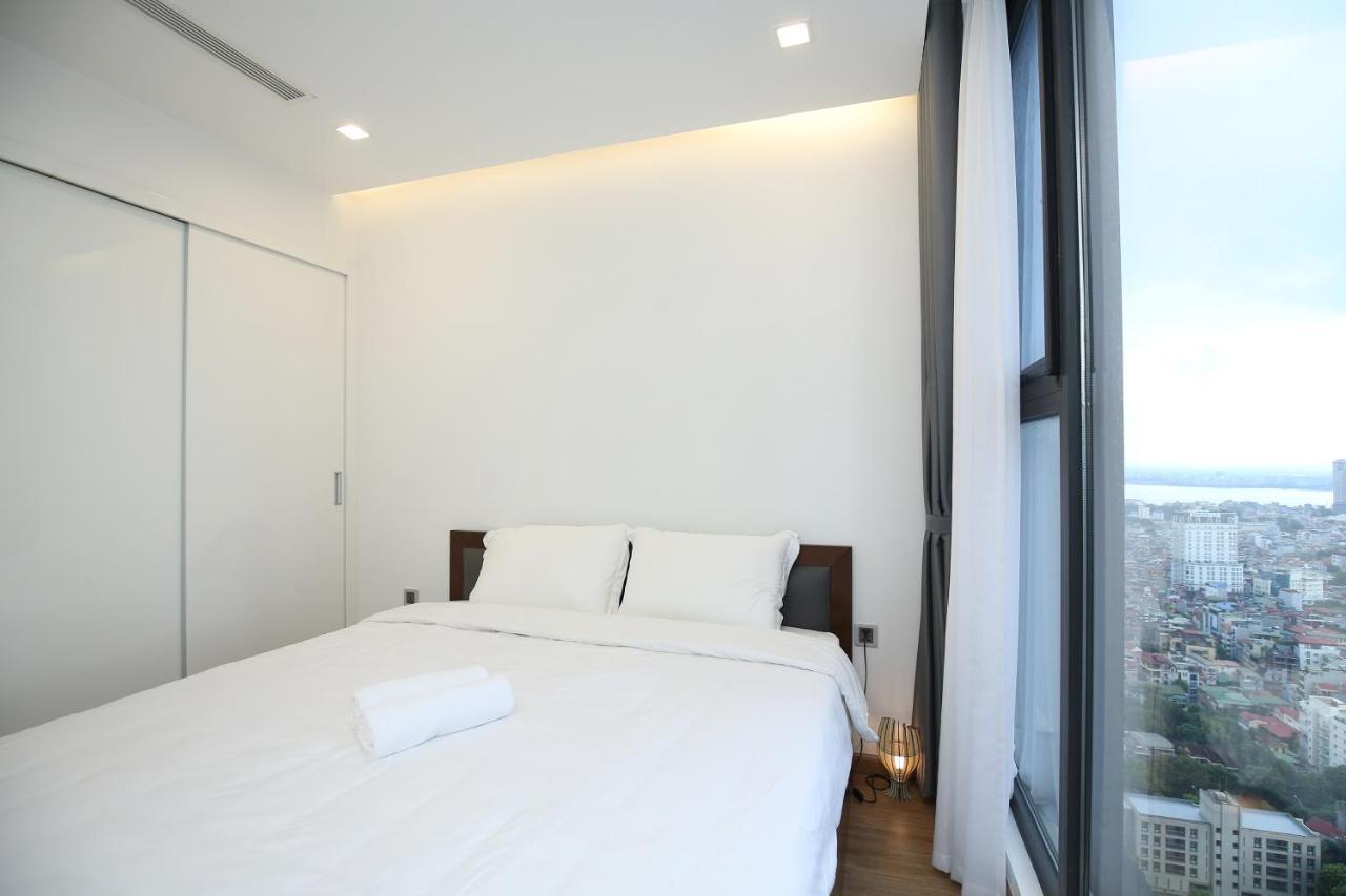 Investland- Vinhomes Metropolis One, Two, Three, Four Bedrooms Ханой
