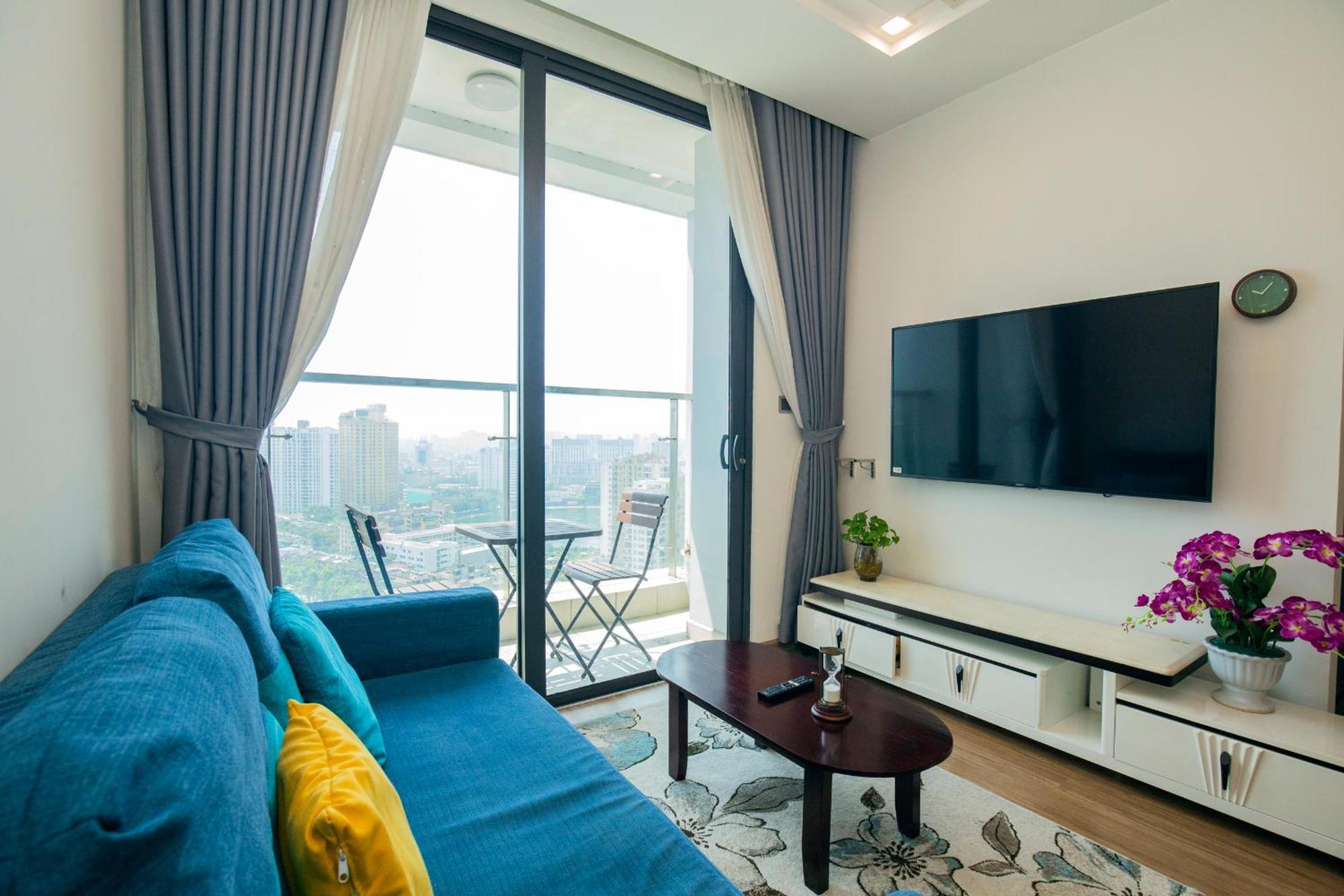 Апартаменты Investland- Vinhomes Metropolis One, Two, Three, Four Bedrooms *