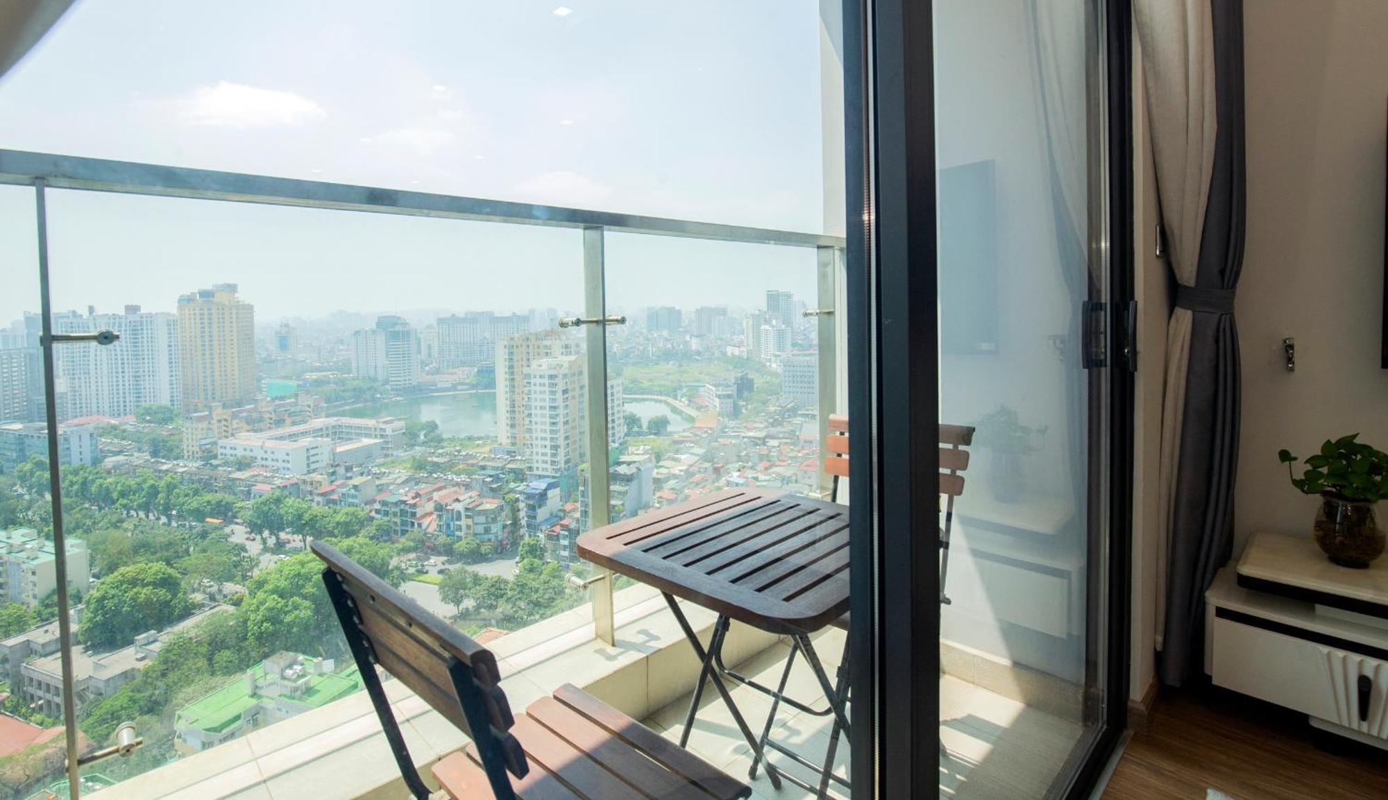 Investland- Vinhomes Metropolis One, Two, Three, Four Bedrooms * Ханой