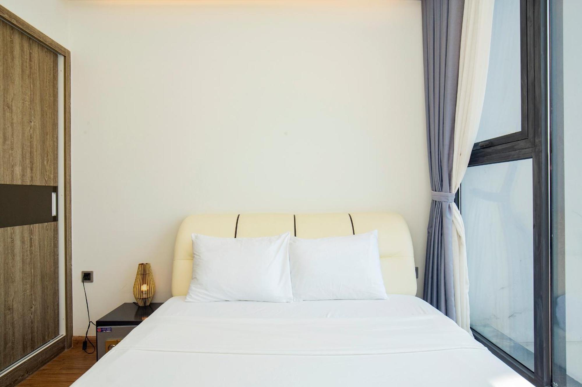 Апартаменты Investland- Vinhomes Metropolis One, Two, Three, Four Bedrooms