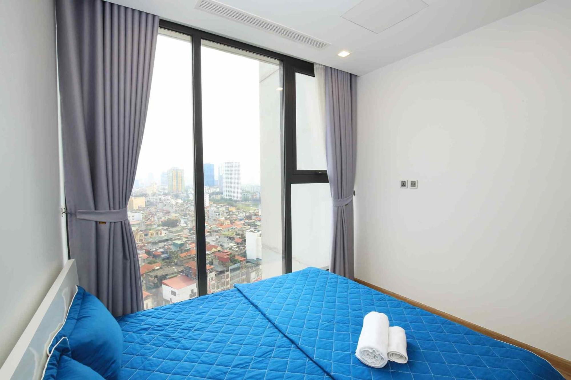Investland- Vinhomes Metropolis One, Two, Three, Four Bedrooms Апартаменты Ханой