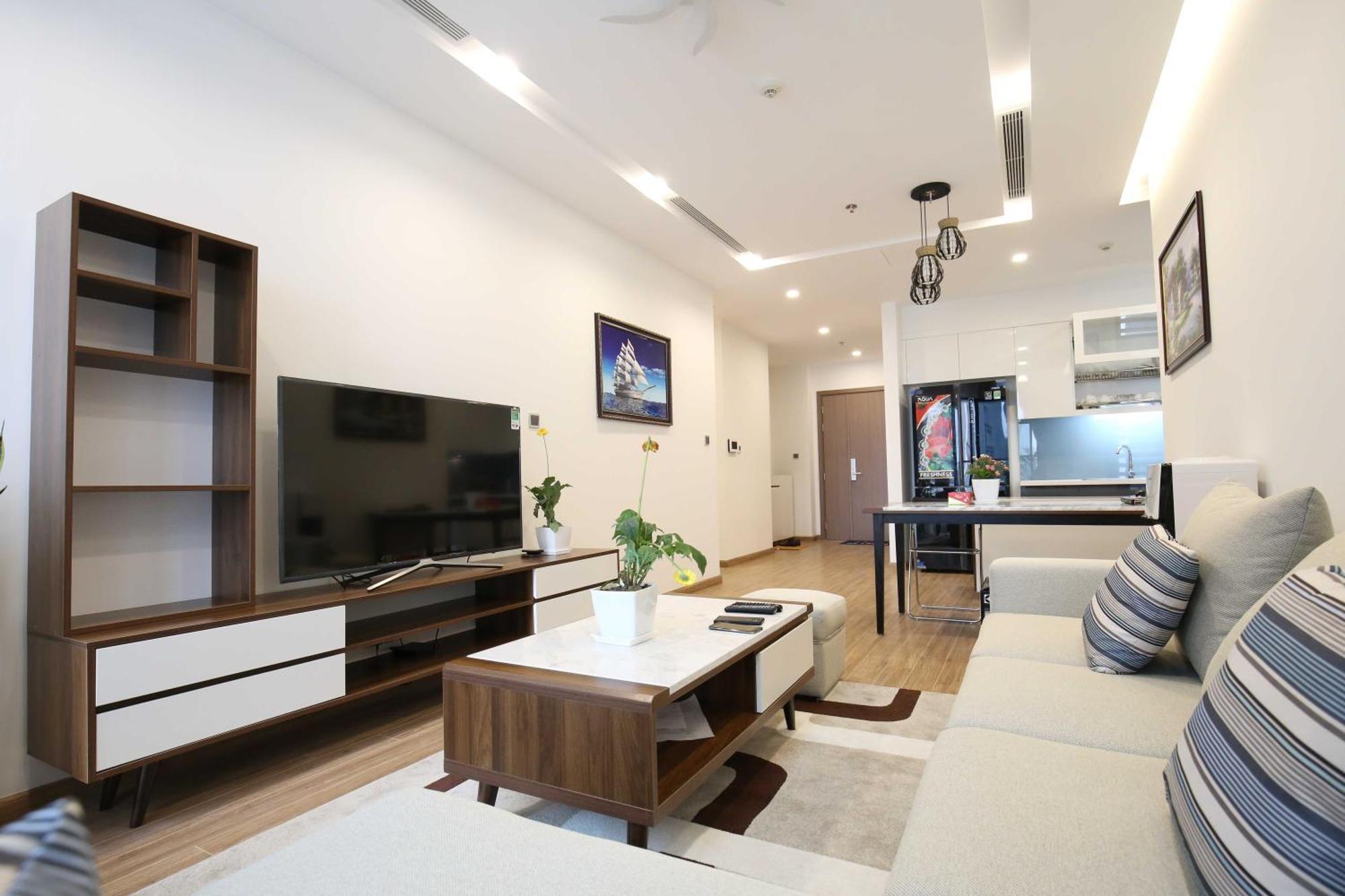 Апартаменты Investland- Vinhomes Metropolis One, Two, Three, Four Bedrooms