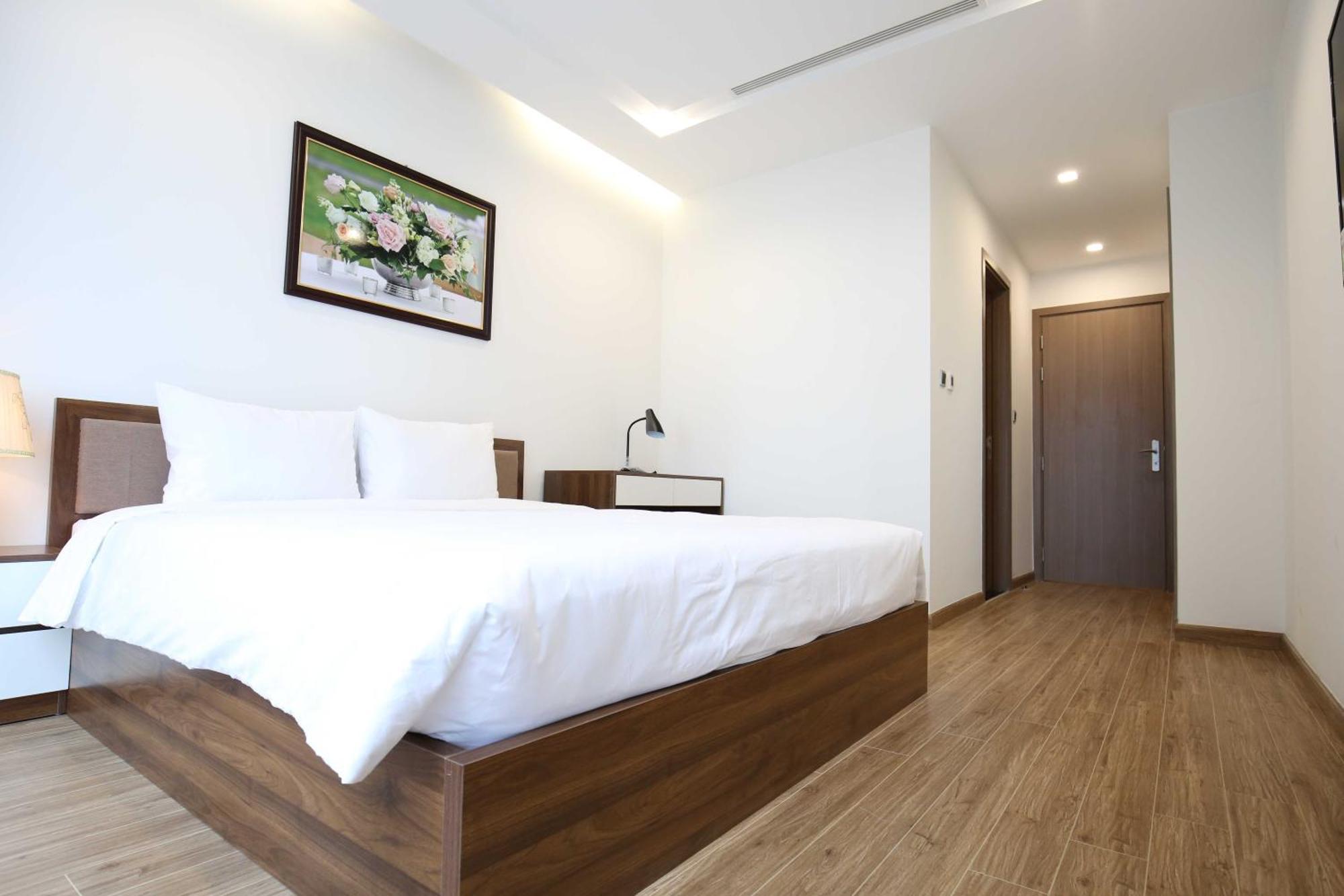 Investland- Vinhomes Metropolis One, Two, Three, Four Bedrooms Апартаменты Ханой