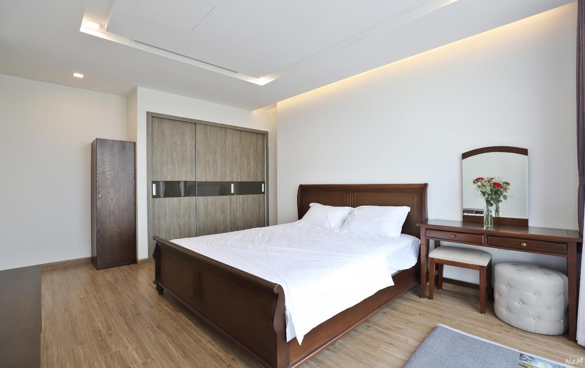Апартаменты Investland- Vinhomes Metropolis One, Two, Three, Four Bedrooms