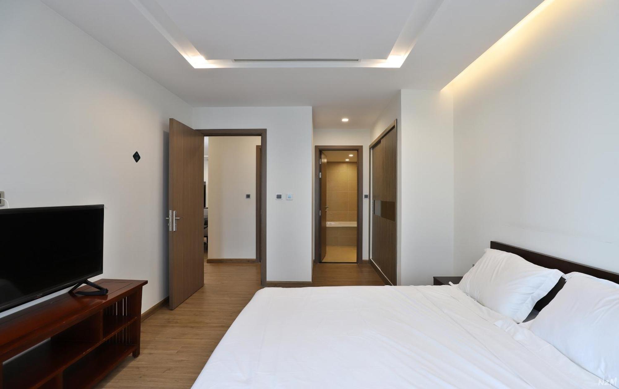 Апартаменты Investland- Vinhomes Metropolis One, Two, Three, Four Bedrooms *